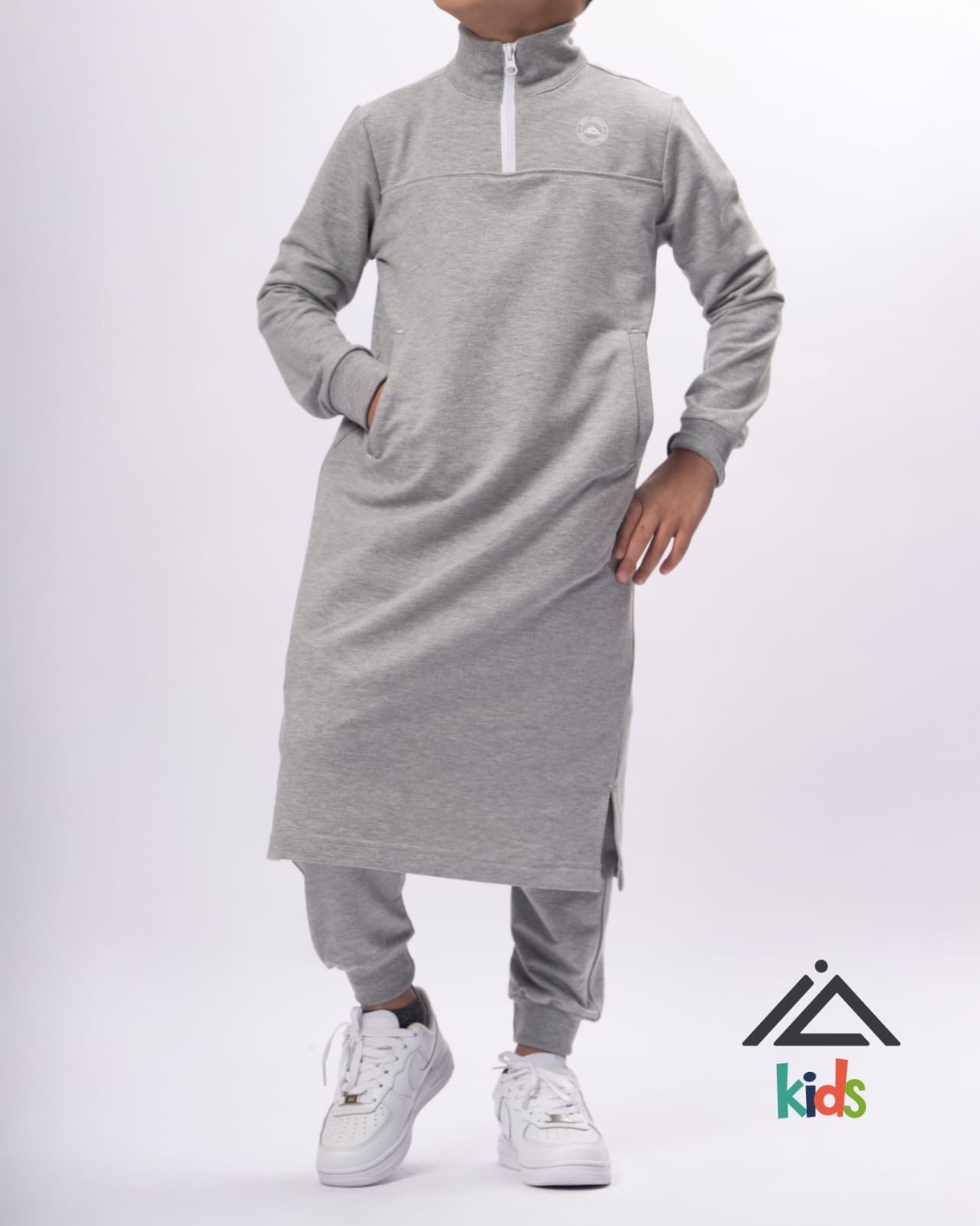 Qamis Jogging Court Hilal (Enfant) – Gris