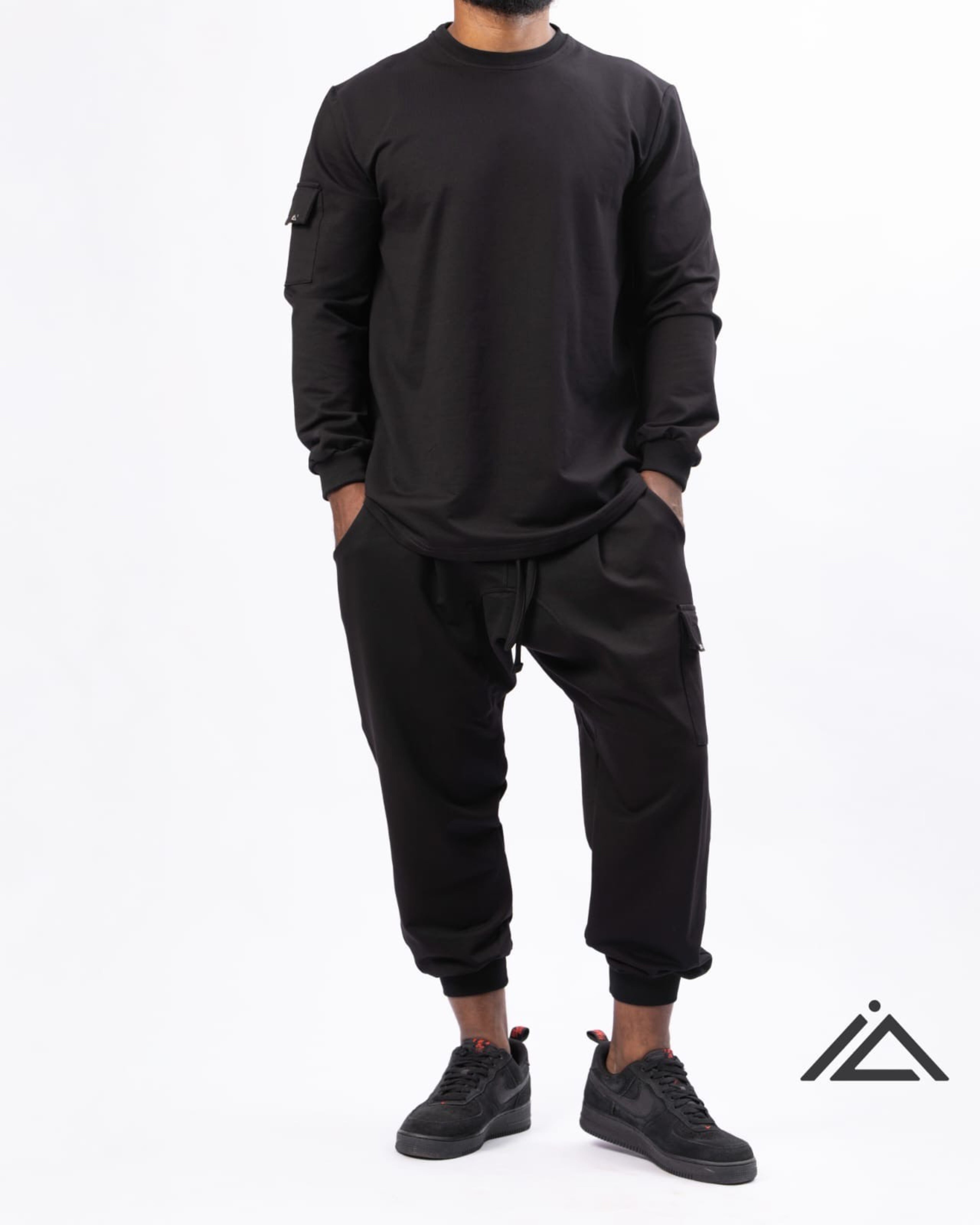 Ensemble Noor – All Black